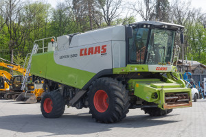 CLAAS LEXION 580 2004 y. 316 kW. 3529/2704  m/h with V900 header №5089