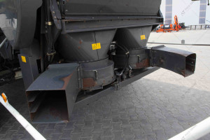 Комбайн СLAAS LEXION 580 2004 г. 316 кВт 3604/2704  м/ч. с жаткой V900 и прицепом CLAAS №5089