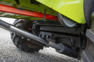 Комбайн СLAAS LEXION 580 2004 р. 316 кВт 3604/2704  м/г. з жаткою V900 та причепом CLAAS №5089