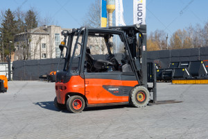Вилочный погрузчик Linde E25L-01 2016 г. 22861 м/ч.,  № 5205
