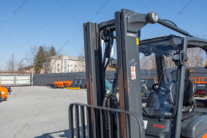 Вилочный погрузчик Linde E25L-01 2016 г. 22861 м/ч.,  № 5205