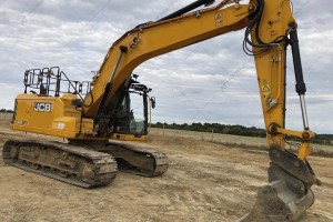 Гусеничный экскаватор JCB JS220XL 2021 г. 129 кВт 2818 м/ч.