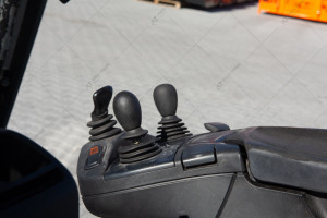 Вилочный погрузчик Linde E16P-02 2017 г. 12055 м/ч.,  № 5203