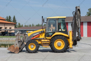 Экскаватор погрузчик Volvo BL71 2005 г. 70 кВт. 4471 м/ч., №4783