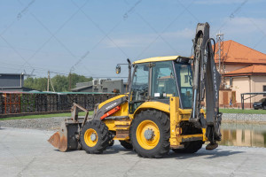 Экскаватор погрузчик Volvo BL71 2005 г. 70 кВт. 4471 м/ч., №4783