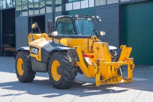 JCB 533-105 2014 y. 55 kW. 5851,6  m/h., № 3802 RESERVED