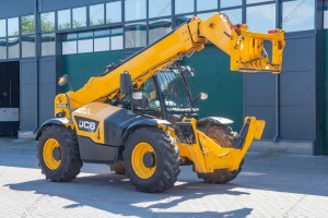 JCB 533-105 2014 y. 55 kW. 5851,6  m/h., № 3802 RESERVED