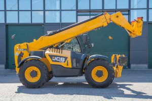 JCB 533-105 2014 y. 55 kW. 5851,6  m/h., № 3802 RESERVED