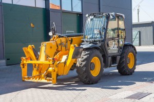 JCB 533-105 2014 y. 55 kW. 5851,6  m/h., № 3802 RESERVED