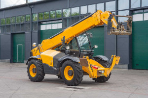 Телескопический погрузчик JCB 540-140 Hi-Viz 2017 г. 55 кВт. 4340 м/ч., №4312