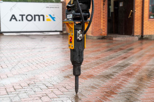 Indeco HP 100 hydraulic breaker