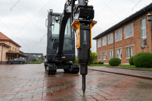 Indeco HP 100 hydraulic breaker