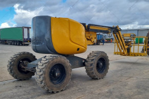 Колінчастий підіймач Haulotte HA16PXNT 2015 р. 2700 м/г.