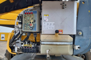 Колінчастий підіймач Haulotte HA16PXNT 2015 р. 2700 м/г.