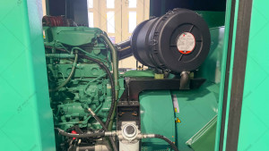 Дизельный генератор Cummins C550D5Q 440/400 кВт закрытого типа