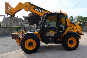 Телескопический погрузчик JCB 535-125 2012 г. 5249 м/ч.