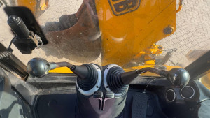 Экскаватор погрузчик JCB 3CX 2006 г. 68,6 кВт 