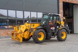 Телескопічний навантажувач JCB 533-105 2016 г. 55 кВт. 6050 м/ч., №4323