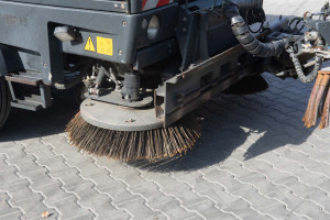 Підмітальна машина Schmidt Compact 400 Compact Sweeper  2016 р. 3665,7 м/г.,  №4127 L