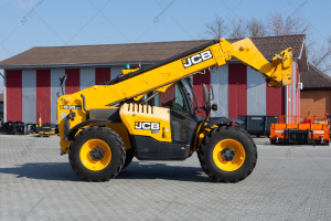 Телескопічний навантажувач JCB 535-95 2017 р. 55 кВт 1753,2 м/г. № 5209