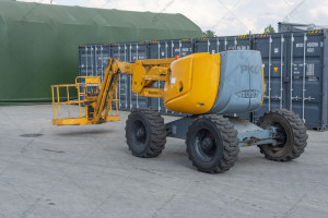 Коленчатый подъемник Haulotte HA16PXNT 2005 г. 4907 м/ч., № 5499