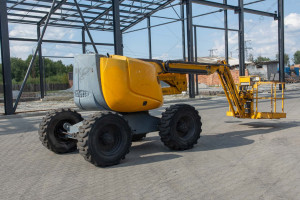 Коленчатый подъемник Haulotte HA16PXNT 2005 г. 4907 м/ч., № 5499