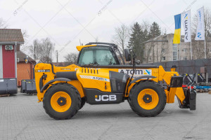 JCB 533-105 2017 y. 55 kW * 4542 m/h. № 5565 В