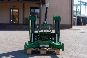 Навеска фронтальная трехточечная А.ТОМ 4500 на John Deere 8 серии