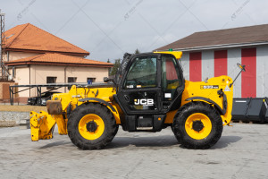 Телескопічний навантажувач JCB 533-105  2017 р. 55 кВт. 5713 м/г.,  №5183