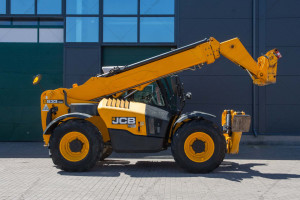 JCB 533-105 2015 y. 55 kW. 4554 m/h., №4273