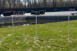 ЕСО plastic post, 105 cm, white, with one leg