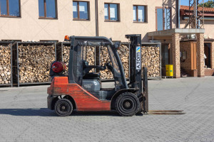 Вилковий навантажувач TOYOTA 06-8FG25F 2016 р. 13073.4 м/г. № 5486  