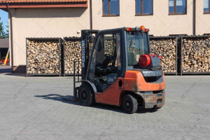 Вилковий навантажувач TOYOTA 06-8FG25F 2016 р. 13073.4 м/г. № 5486  