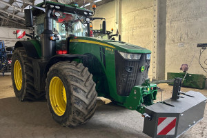 John Deere 8400R Premium Edition 2018 y. 400 h. p. 4204 m/h.