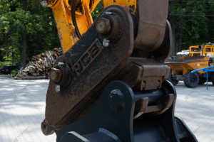 Гусеничный экскаватор JCB JS220X  2018 г. 129 кВт. 10233 м/ч., №5124