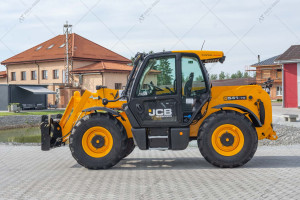 Телескопический погрузчик JCB 541-70 2017 г. 108 кВт. 3811 м/ч., №4270