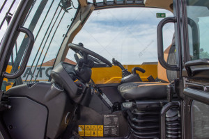 Телескопический погрузчик JCB 541-70 2017 г. 108 кВт. 3811 м/ч., №4270