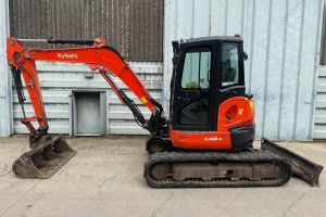Міні екскаватор Kubota U48-4 2015 р. 29,8 кВт. 4238,6 м/г.