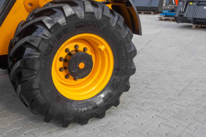 Телескопический погрузчик JCB 560-80 2021 г. 112 кВт * Дж 1360,3 м/ч. № 5554 B