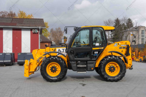 Телескопический погрузчик JCB 560-80 2021 г. 112 кВт * Дж 1360,3 м/ч. № 5554 B