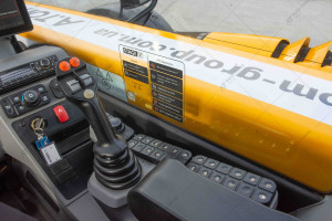 Телескопический погрузчик JCB 560-80 2021 г. 112 кВт * Дж 1360,3 м/ч. № 5554 B