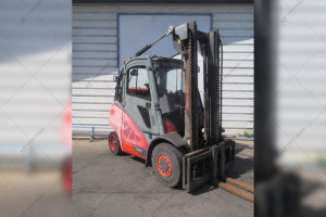 Погрузчик вилочный Linde H40T-02 2013 г. 10549 м/ч. 