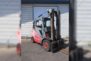Погрузчик вилочный Linde H40T-02 2013 г. 10549 м/ч. 