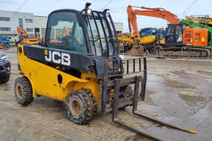 Навантажувач JCB TLT35 2017 р. 5700 м/г.