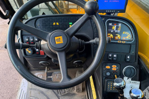 Телескопический погрузчик JCB 533-105 2017 г. 3800 м/ч. 