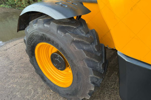 Телескопический погрузчик JCB 533-105 2017 г. 3800 м/ч. 