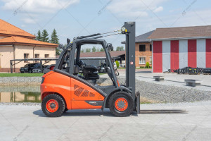 Газовый вилочный погрузчик Linde H45T-02 2014 г. 55 кВт, 3334,8 м/ч., №4204 