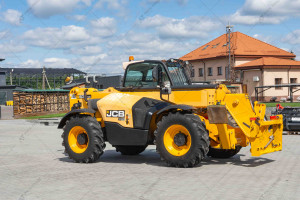 Телескопический погрузчик JCB 533-105 2016 г. 55 кВт * 4336 м/ч. №6653 B
