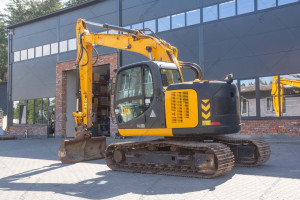 Гусеничный экскаватор JCB JZ140LCT4i 2017 г. 81 кВт. 4807 м/ч., №4438