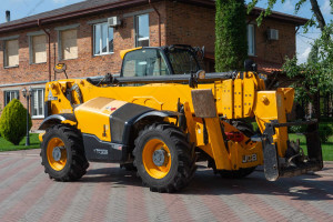 Телескопический погрузчик JCB 540-170 2017 г. 55 кВт. 3863 м/ч., №4384